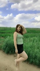 床上的甜梦照片未剪辑